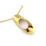 Srebrny pozłacany naszyjnik 925 z elegancką zawieszką