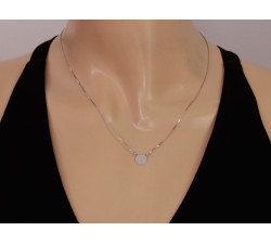 Naszyjnik srebrny 925 delikatny i klasyczny zdobiony okrągłą prostą blaszką na prezent