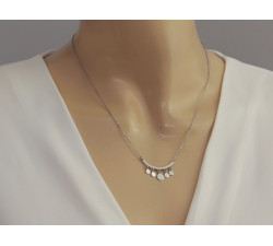 Naszyjnik srebrny 925 kobiecy sztywny modny wisior z okrągłymi zawieszkami blaszkami