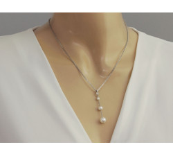 Łańcuszek srebrny 925 wyjątkowy efektowny zdobiona zawieszka z szykownymi perłami na prezent.