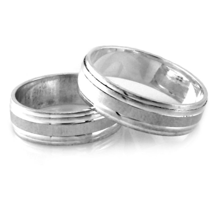 pierścionek ze srebra 925 bez zdobienia