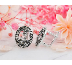 Kolczyki srebrne 925 owalne na zapięcie angielskie oksydowane z markazytami