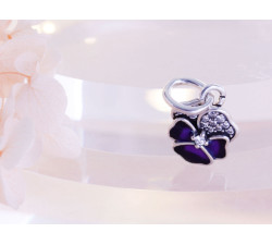 Srebrna zawieszka z cyrkoniami z emalią 