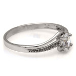 Pierścionek zaręczynowy 585 z białego złota z cyrkonią na prezent