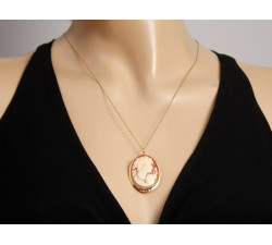 Broszko wisior złota Dama Kameliowa