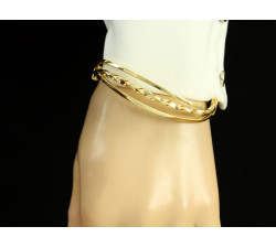 Złota bransoletka bangle z diamentowaną powierzchnią