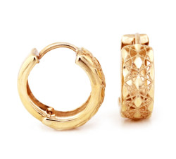 Złote kolczyki w kształcie kół z ażurowym wzorem – subtelność i elegancja