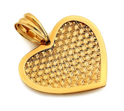 Złota przywieszka w kształcie serca