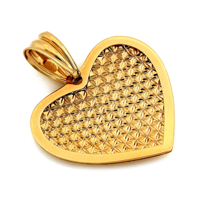 Złota przywieszka w kształcie serca