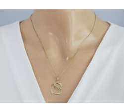 Złota przywieszka - litera w eleganckim wydaniu 585/14k