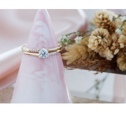 Złoty pierścionek Solitaire z cyrkoniami, 14k
