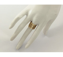 Złoty pierścionek z sercem