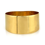 Złoty pierścionek Eternity z błyszczącą powierzchnią