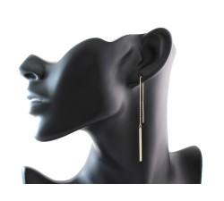 złote kolczyki przewlekane