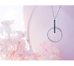 Srebrny naszyjnik z czarnymi cyrkoniami