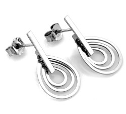 Srebrne kolczyki w kształcie kropli łzy