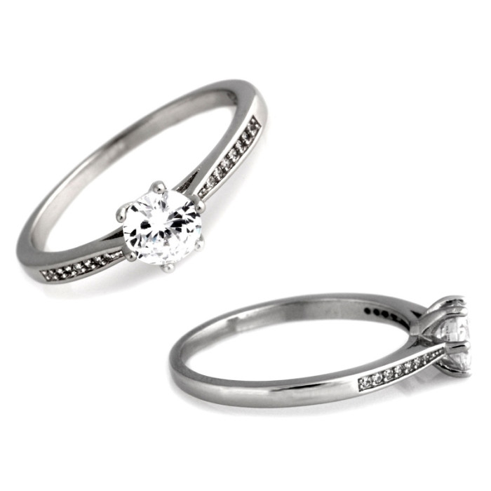 Pierścionek srebrny z cyrkoniami - elegancka klasyka