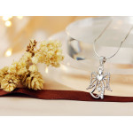 Zawieszka srebrna aniołek z cyrkoniami na łańcuszek