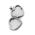 Srebrna przywieszka z sercem i cyrkoniami