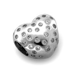 Srebrna przywieszka w kształcie serca z cyrkoniami