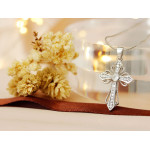 Srebrny krzyżyk z cyrkoniami na łańcuszek