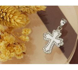 Krzyżyk srebrny zawieszka z cyrkoniami dla kobiety