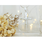 Srebrny krzyżyk zawieszka 925