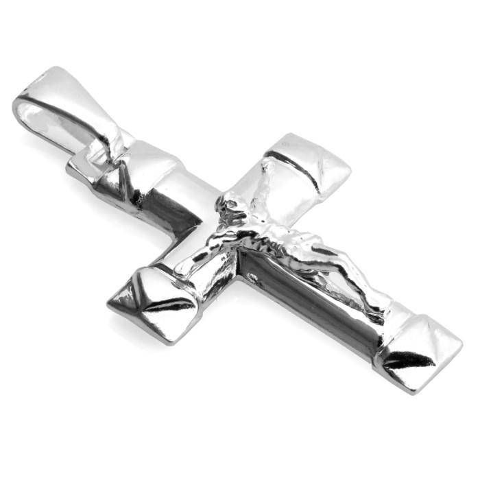 Srebrny krzyżyk zawieszka z pasyjką