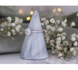 Srebrny pierścionek - klasyczna elegancja