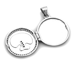 Zawieszka srebrna okrągłe puzderko na zdjęcie z drzewkiem