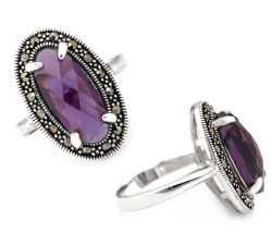 Srebrny pierścionek z markazytami i syntetycznymi kamieniami