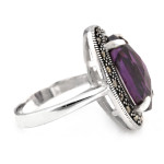 Srebrny pierścionek z markazytami i syntetycznymi kamieniami