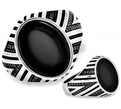 Sygnet srebrny oksydowany z kamieniami