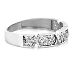 Srebrny pierścionek z cyrkoniami obrączkowy