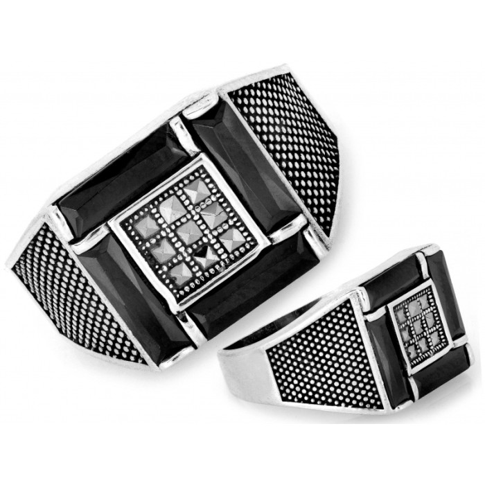 Sygnet srebrny z onyksami i markazytami