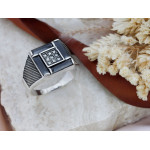 Sygnet srebrny z onyksami i markazytami