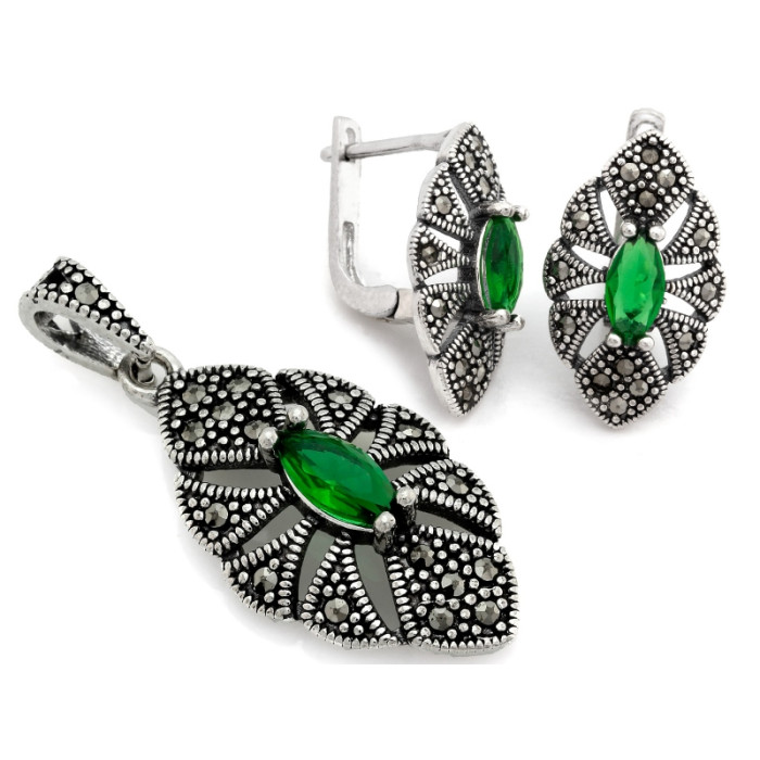 Zestaw srebrnych kolczyków i zawieszki z markazytami