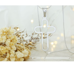 Srebrny krzyżyk kontury zawieszka