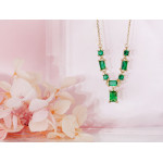 Pozłacany srebrny naszyjnik z zielonymi kamieniami