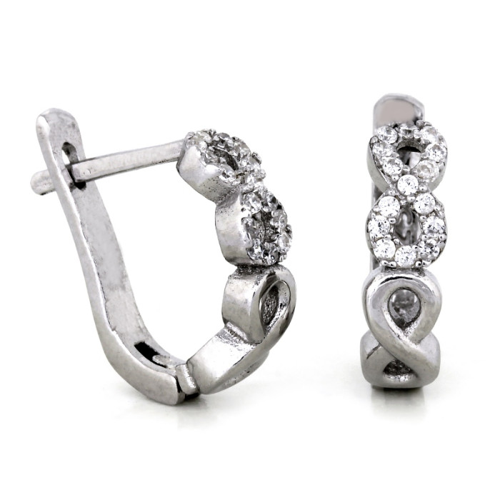 Srebrne kolczyki z motywem nieskończoności