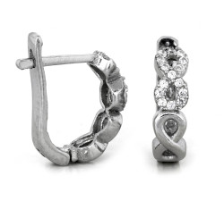 Srebrne kolczyki z motywem nieskończoności