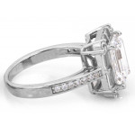 Srebrny pierścionek z prostokątnym oczkiem