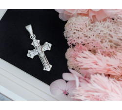 Srebrny krzyżyk z Jezusem - zawieszka pr. 0.925