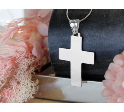 Srebrny krzyżyk z grawerem