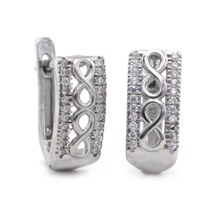 Srebrne kolczyki z cyrkoniami w motywie nieskończoności