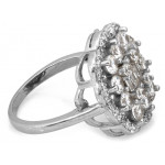 Srebrny pierścionek – elegancja i komfort noszenia