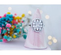 Srebrny pierścionek – elegancja i komfort noszenia