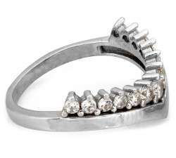 Srebrny pierścionek z cyrkoniami