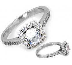 Srebrny pierścionek kwadratowy z cyrkoniami