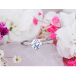 Srebrny pierścionek z cyrkonią 925